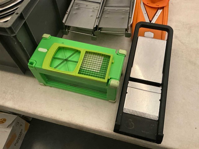 Lot keukenmateriaal - afbeelding 3 van  9