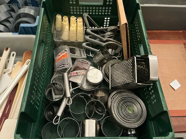 Lot keukenmateriaal - afbeelding 9 van  14