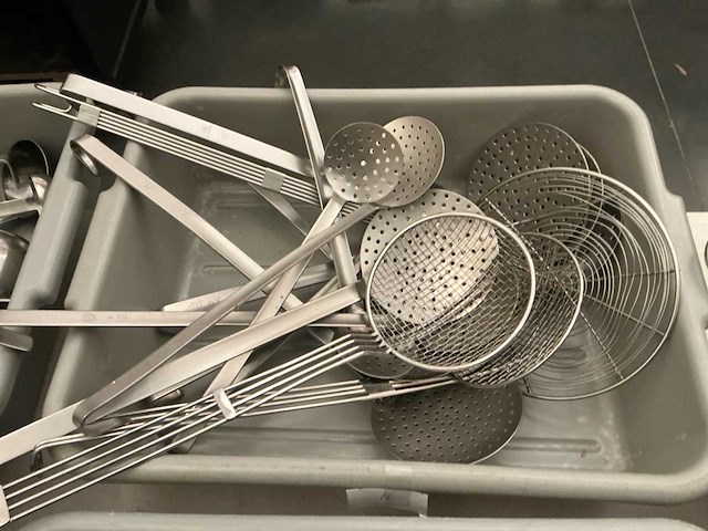 Lot keukenmateriaal - afbeelding 14 van  14