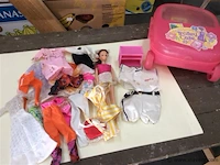 Lot kledij in box
