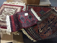 Lot kleine tapijtjes - afbeelding 1 van  2