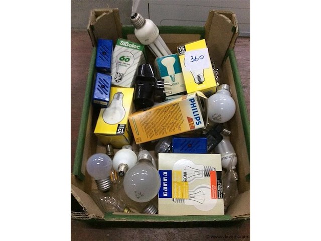 Lot lampen - afbeelding 1 van  2