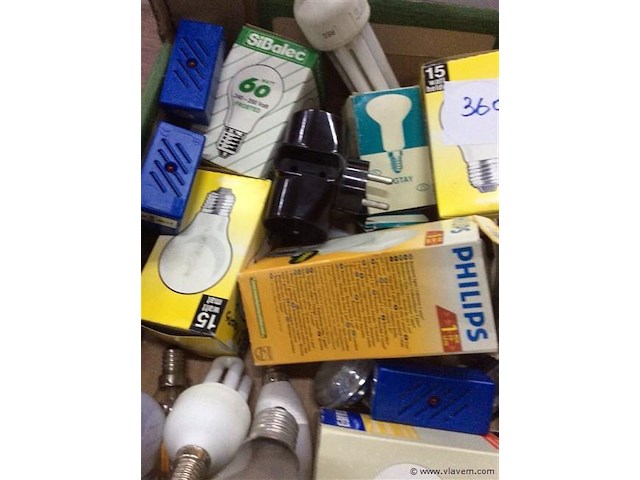 Lot lampen - afbeelding 2 van  2