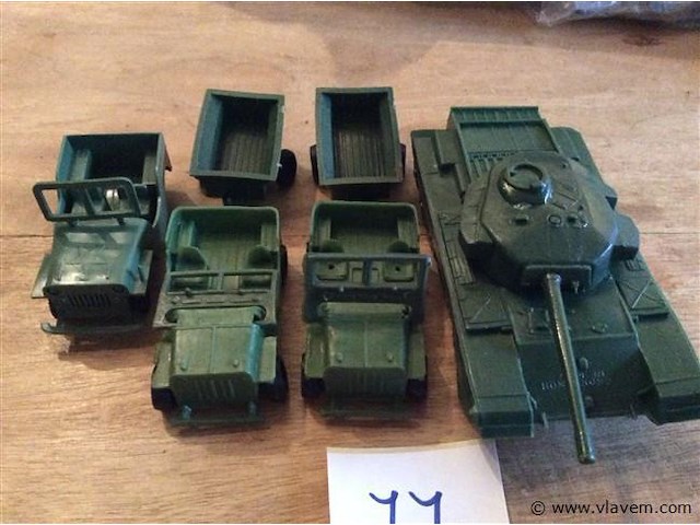 Lot leger voertuigen - afbeelding 1 van  3