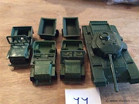 Lot leger voertuigen - afbeelding 1 van  3