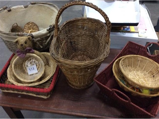 Lot mandjes - afbeelding 1 van  3