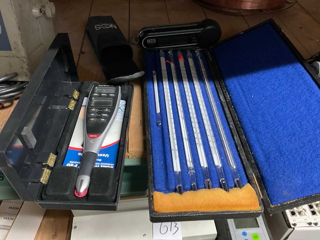 Lot meetapparatuur - afbeelding 1 van  3