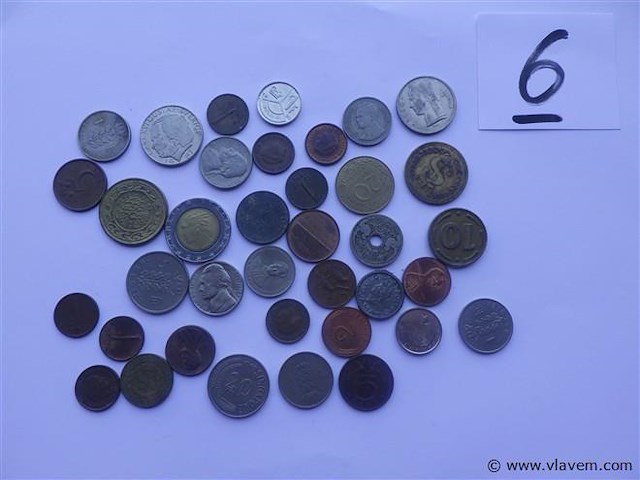 Lot munten divers - afbeelding 1 van  3