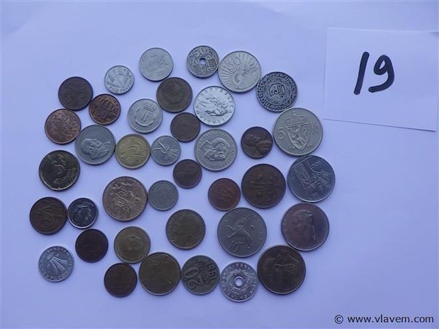 Lot munten divers - afbeelding 1 van  3