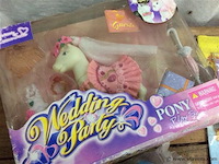 Lot oa pony - afbeelding 2 van  2