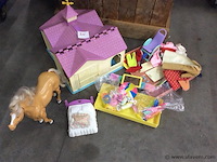 Lot oa poppenhuis - afbeelding 1 van  4