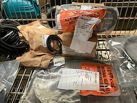 Lot of v-belts - afbeelding 2 van  4