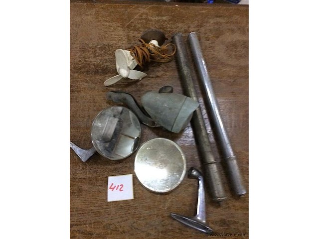 Lot oud fietsmateriaal + - afbeelding 1 van  3