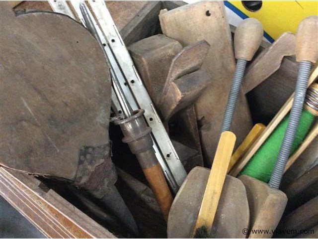 Lot oud werkmateriaal - afbeelding 2 van  3