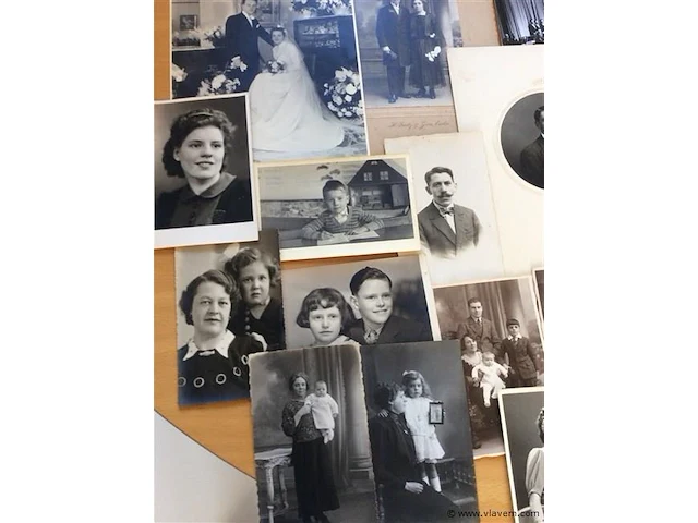 Lot oude foto's - afbeelding 3 van  4
