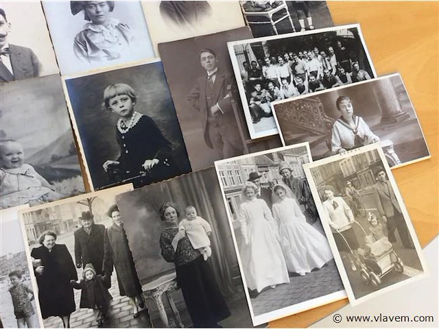 Lot oude foto's - afbeelding 3 van  4