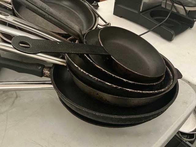 Lot pannen - afbeelding 2 van  6