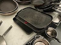 Lot pannen - afbeelding 6 van  6