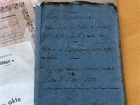 Lot papierwaren oa akte 1834. - afbeelding 2 van  5