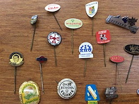 Lot pins - afbeelding 2 van  4