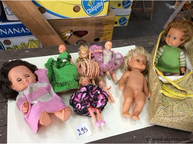 Lot poppen - afbeelding 1 van  4