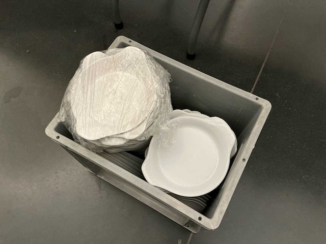 Lot porseleinen bordjes en kommetjes - afbeelding 2 van  5