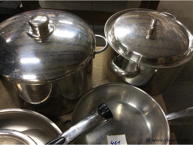 Lot potten en pannen - afbeelding 2 van  3