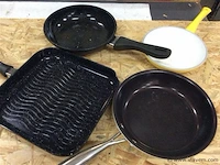 Lot potten pannen + divers - afbeelding 4 van  4
