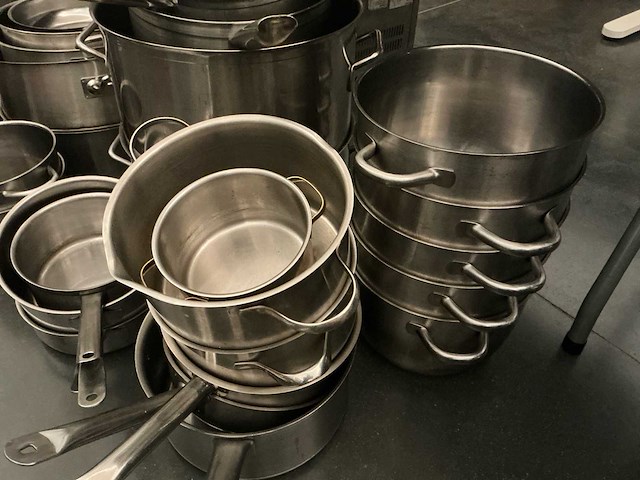 Lot potten pannen - afbeelding 5 van  6