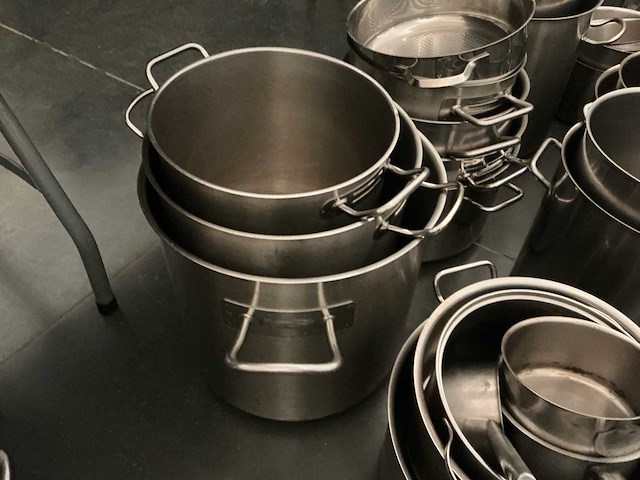 Lot potten pannen - afbeelding 3 van  8