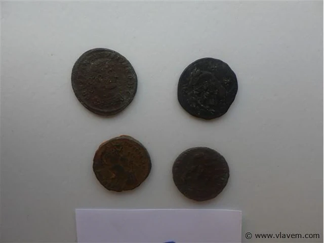 Lot romeinse munten constantijn - afbeelding 3 van  3