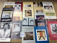 Lot schilderijen kroniek - afbeelding 1 van  3