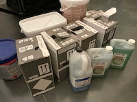 Lot schoonmaakmiddelen - afbeelding 2 van  14