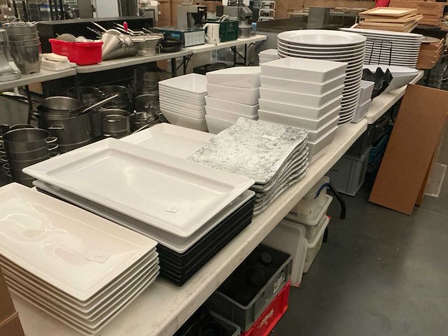 Lot serveer kommen en schalen - afbeelding 1 van  18