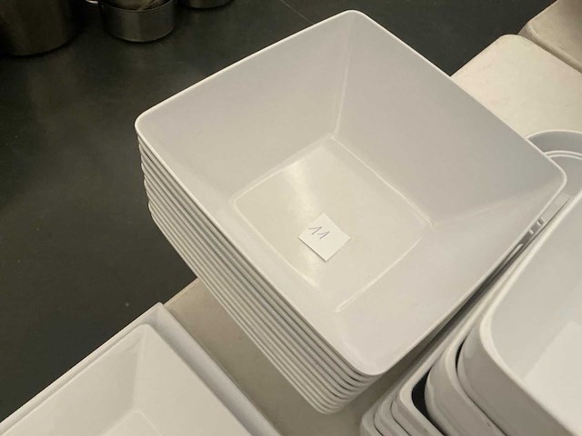 Lot serveer kommen en schalen - afbeelding 15 van  18