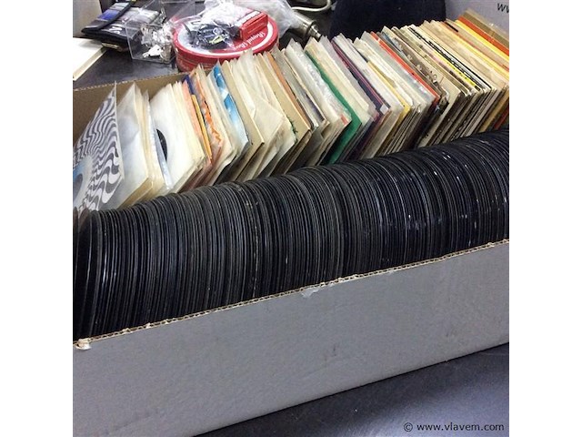 Lot singles divers - afbeelding 2 van  2