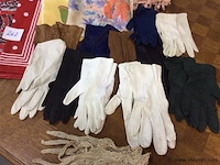 Lot sjaals + handschoenen - afbeelding 3 van  4