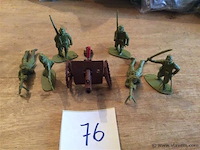 Lot soldaten met kanon - afbeelding 1 van  3