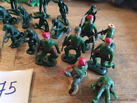 Lot soldaten - afbeelding 3 van  3