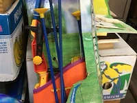 Lot speelgoed divers oa werkmateriaal - afbeelding 3 van  3