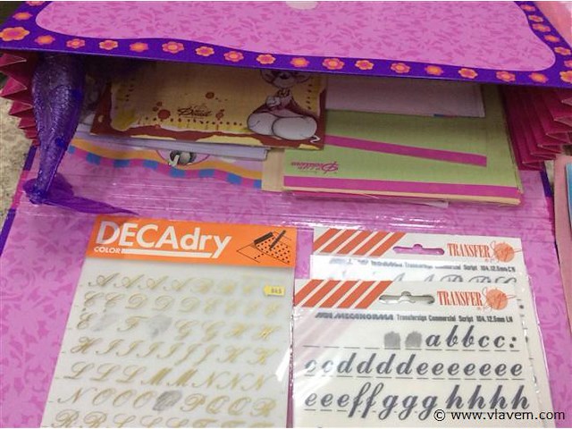 Lot speelgoed divers - afbeelding 2 van  3