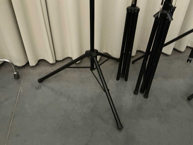 Lot statieven - afbeelding 5 van  6