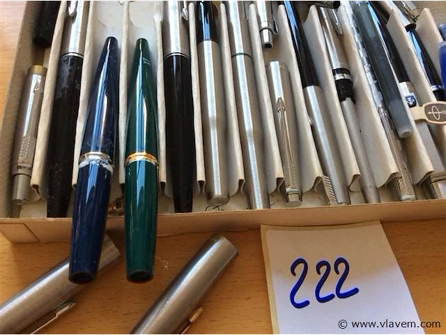 Lot toebehoren parker - afbeelding 2 van  2
