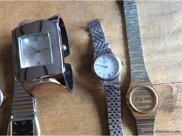 Lot uurwerken - afbeelding 3 van  3