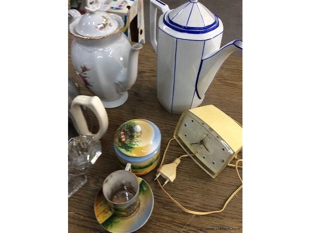 Lot varia oa koffiekannen - afbeelding 3 van  4