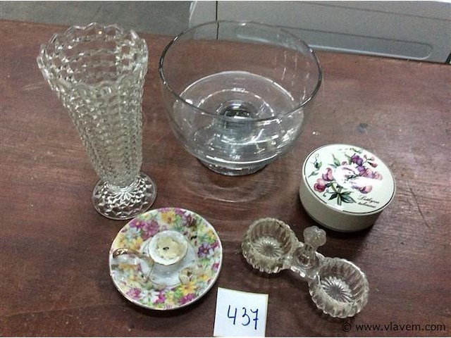 Lot varia - afbeelding 1 van  3