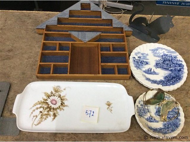 Lot varia - afbeelding 1 van  3