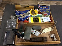 Lot varia - afbeelding 1 van  3