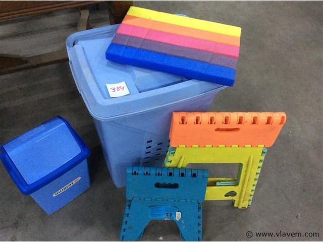 Lot varia - afbeelding 1 van  2