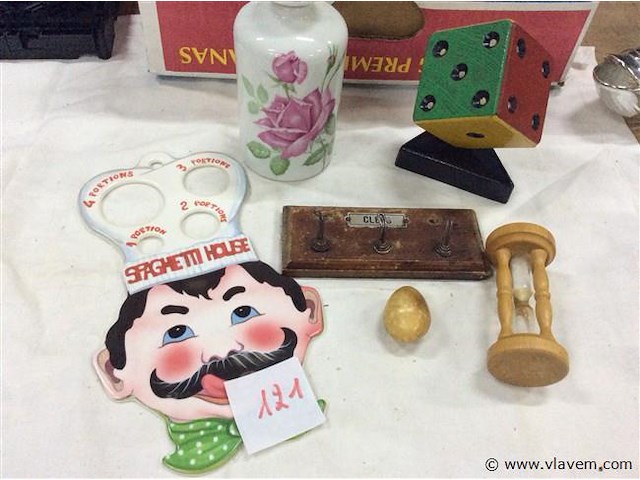 Lot varia - afbeelding 1 van  3